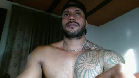 Snapshot of manolofitt chatting on April 2026 10:10:02 PM Manolo online show from April 2026 10:10:02 PM