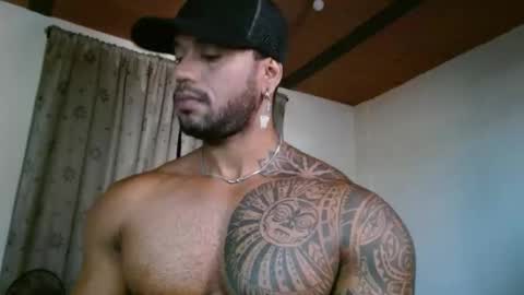 Snapshot of manolofitt chatting on April 2026 02:12:02 PM Manolo online show from April 2026 02:12:02 PM