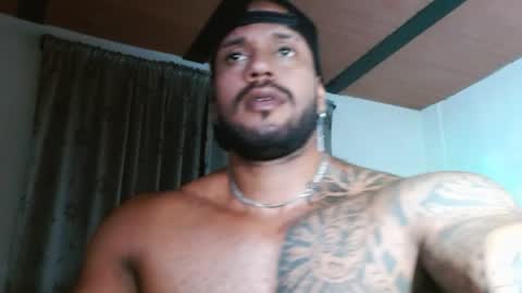 Snapshot of manolofitt chatting on April 2026 02:20:01 AM Manolo online show from April 2026 02:20:01 AM