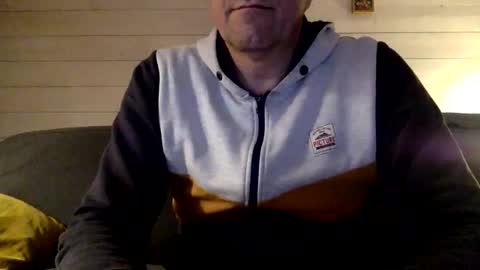 Snapshot of manpower2012 chatting on April 2026 09:34:03 PM Manpo online show from April 2026 09:34:03 PM