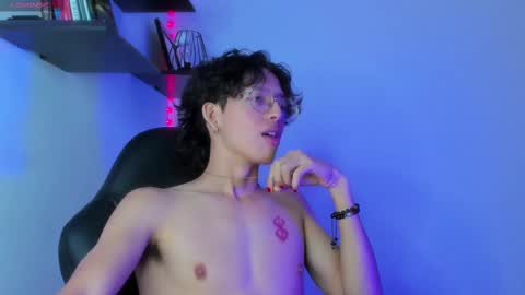 Manuel online show from February 2025 10:48:01 PM