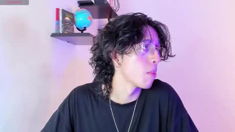 Manuel online show from September 2025 07:36:02 PM