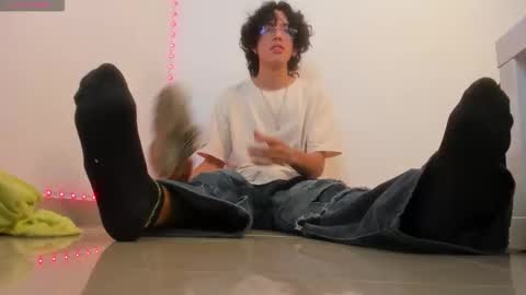 Manuel online show from September 2025 08:02:01 PM