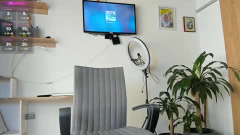 manucute 23  online show from October 2025 03:11:02 PM