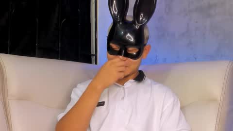 Manuel online show from November 2025 04:23:02 AM