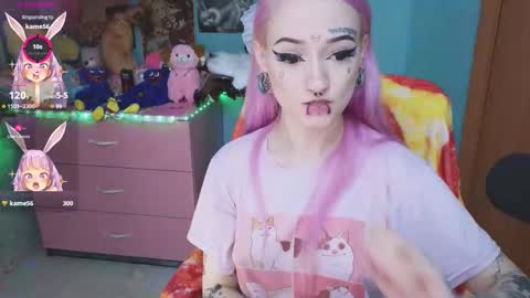 Manuela online show from September 2025 01:35:01 PM