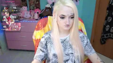 Manuela online show from March 2026 08:37:02 PM