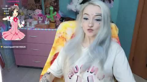 Manuela online show from April 2026 04:08:02 AM