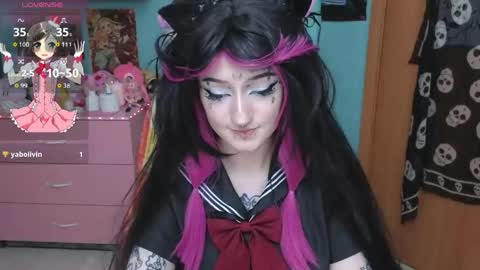 Manuela online show from May 2026 10:07:01 PM