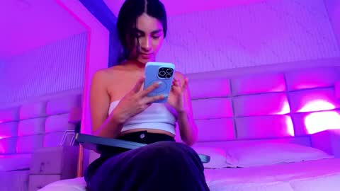 Snapshot of manuelaevans_ chatting on March 2026 08:57:02 PM Manuela online show from March 2026 08:57:02 PM