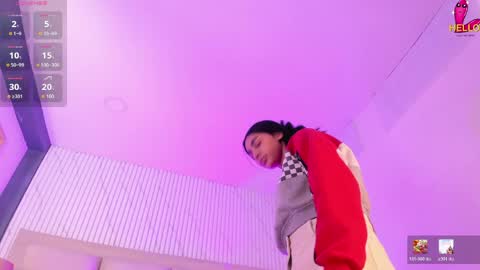 Snapshot of manuelaevans_ chatting on April 2026 09:23:01 PM Manuela online show from April 2026 09:23:01 PM