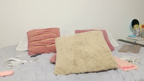     online show from December 2024 06:09:01 AM