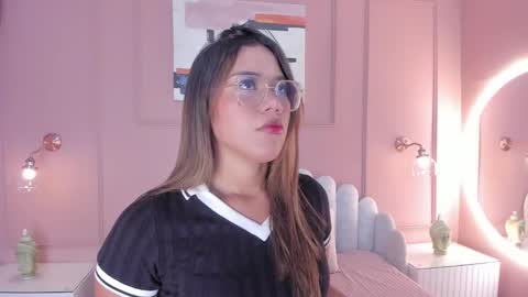 Snapshot of mara_brooks chatting on March 2025 06:54:02 PM Mara online show from March 2025 06:54:02 PM