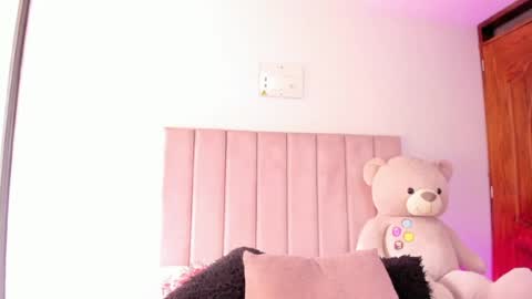 Snapshot of mara_sans chatting on July 2026 07:29:02 PM Mara online show from July 2026 07:29:02 PM