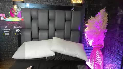 maraa_rivera online show from October 2025 07:25:01 PM