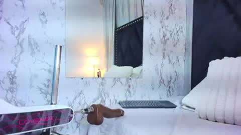 Snapshot of maraa_x chatting on July 2026 06:13:02 PM maraa_x online show from July 2026 06:13:02 PM