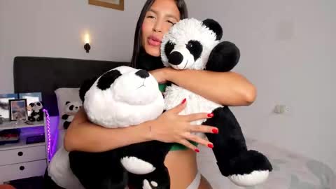 Mara online show from February 2026 02:11:01 AM