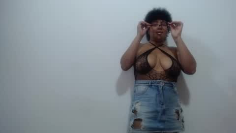 Snapshot of marasilk chatting on October 2025 02:02:01 PM Mara Silk online show from October 2025 02:02:01 PM