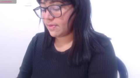 Snapshot of marasilk chatting on October 2025 03:32:01 PM Mara Silk online show from October 2025 03:32:01 PM