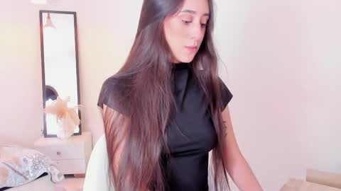 Snapshot of maravelvet_ chatting on May 2026 09:13:01 PM online show from May 2026 09:13:01 PM