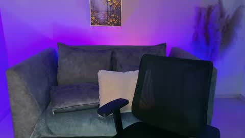 Snapshot of maravelvett chatting on July 2026 09:06:02 PM Mara online show from July 2026 09:06:02 PM
