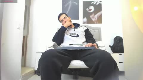 Marc Ruffalo online show from April 2026 12:19:02 PM