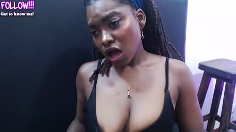 Snapshot of marcelagreyy chatting on September 2025 12:23:01 AM MARCELA  online show from September 2025 12:23:01 AM