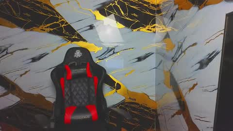 marcelo_boy online show from November 2025 05:19:01 PM