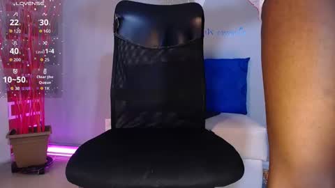 MarceloJones online show from September 2025 02:43:01 PM