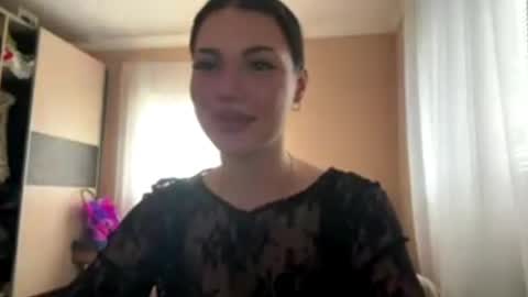 Julia online show from April 2026 07:14:01 AM