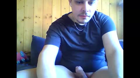 Snapshot of marco1998ig chatting on April 2026 08:35:01 AM marco1998ig online show from April 2026 08:35:01 AM
