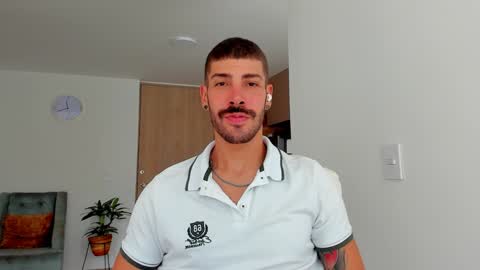 Snapshot of marco_tahani_ chatting on December 2024 05:32:02 PM Marco IG marco tahani online show from December 2024 05:32:02 PM