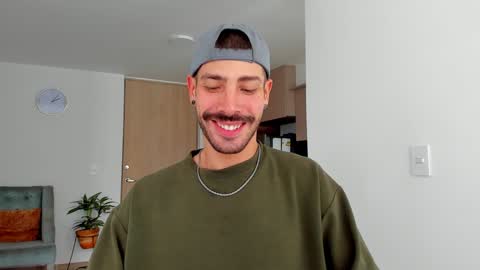 Snapshot of marco_tahani_ chatting on December 2024 02:54:02 PM Marco IG marco tahani online show from December 2024 02:54:02 PM