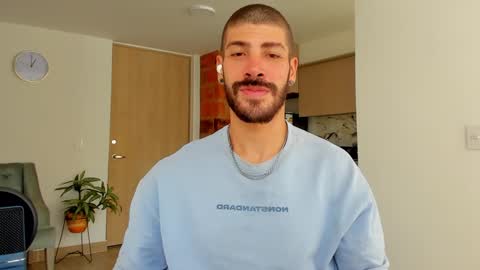 Snapshot of marco_tahani_ chatting on January 2025 04:00:02 PM Marco IG marco tahani online show from January 2025 04:00:02 PM