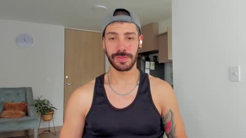 Snapshot of marco_tahani_ chatting on February 2025 07:38:02 PM Marco IG marco tahani online show from February 2025 07:38:02 PM