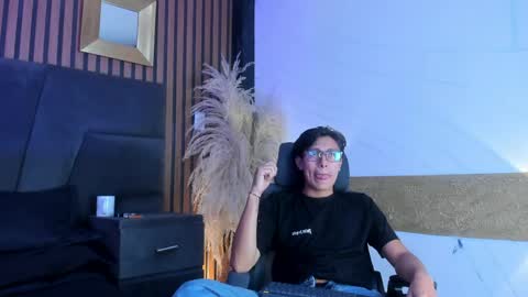 Marco And Allice online show from May 2026 10:00:02 PM