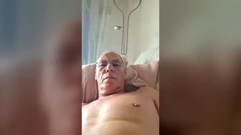 Snapshot of marcolindoone chatting on July 2026 10:30:01 AM marcolindoone online show from July 2026 10:30:01 AM