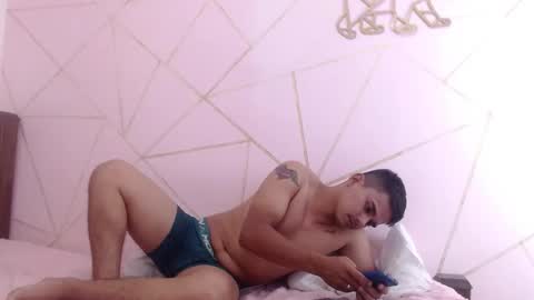 marcus and violett online show from April 2026 07:58:02 PM