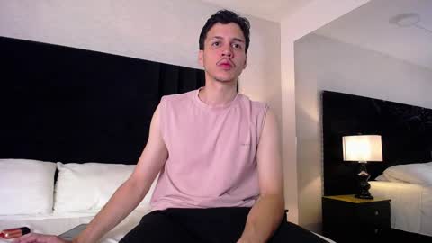 Snapshot of marcus_hanks chatting on January 2025 04:03:01 AM Marcus Hanks online show from January 2025 04:03:01 AM