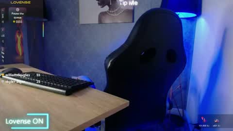 Snapshot of marcus_hanks chatting on February 2025 08:06:02 AM Marcus Hanks online show from February 2025 08:06:02 AM