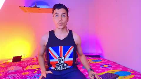 Snapshot of marcus_hanks chatting on October 2025 04:05:01 AM Marcus Hanks online show from October 2025 04:05:01 AM