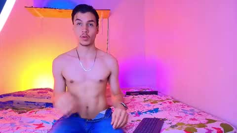 Snapshot of marcus_hanks chatting on November 2025 06:45:02 AM Marcus Hanks online show from November 2025 06:45:02 AM