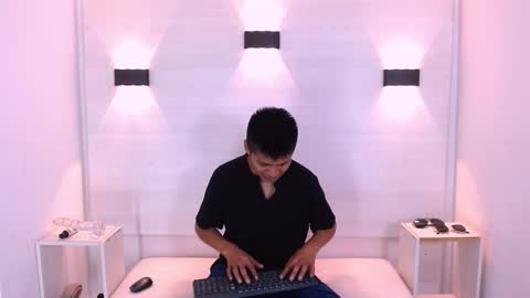 marcus hans online show from October 2025 12:28:02 PM