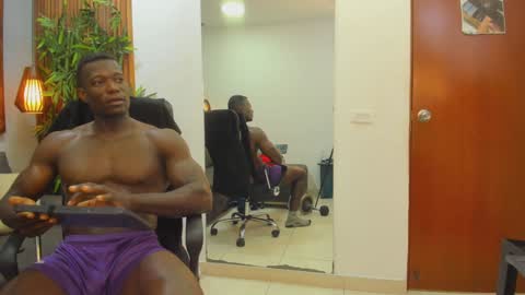 Snapshot of marcusblack_ chatting on February 2025 05:51:01 PM Marcusssss online show from February 2025 05:51:01 PM