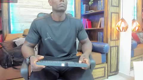 Snapshot of marcusblack_ chatting on November 2025 11:55:02 AM Marcusssss online show from November 2025 11:55:02 AM