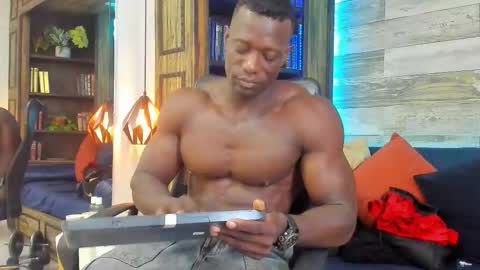 Snapshot of marcusblack_ chatting on November 2025 12:08:02 PM Marcusssss online show from November 2025 12:08:02 PM