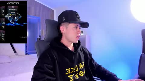 Marcus online show from December 2025 12:32:01 PM