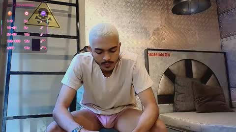 Snapshot of marcusrain_ chatting on September 2025 08:09:01 PM Marcus online show from September 2025 08:09:01 PM