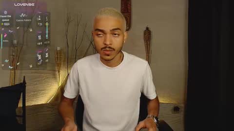 Snapshot of marcusrain_ chatting on November 2025 07:18:02 PM Marcus online show from November 2025 07:18:02 PM