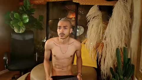 Snapshot of marcusrain_ chatting on November 2025 10:42:01 PM Marcus online show from November 2025 10:42:01 PM